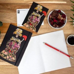 Carnet avec élastique - création M. Christian Lacroix