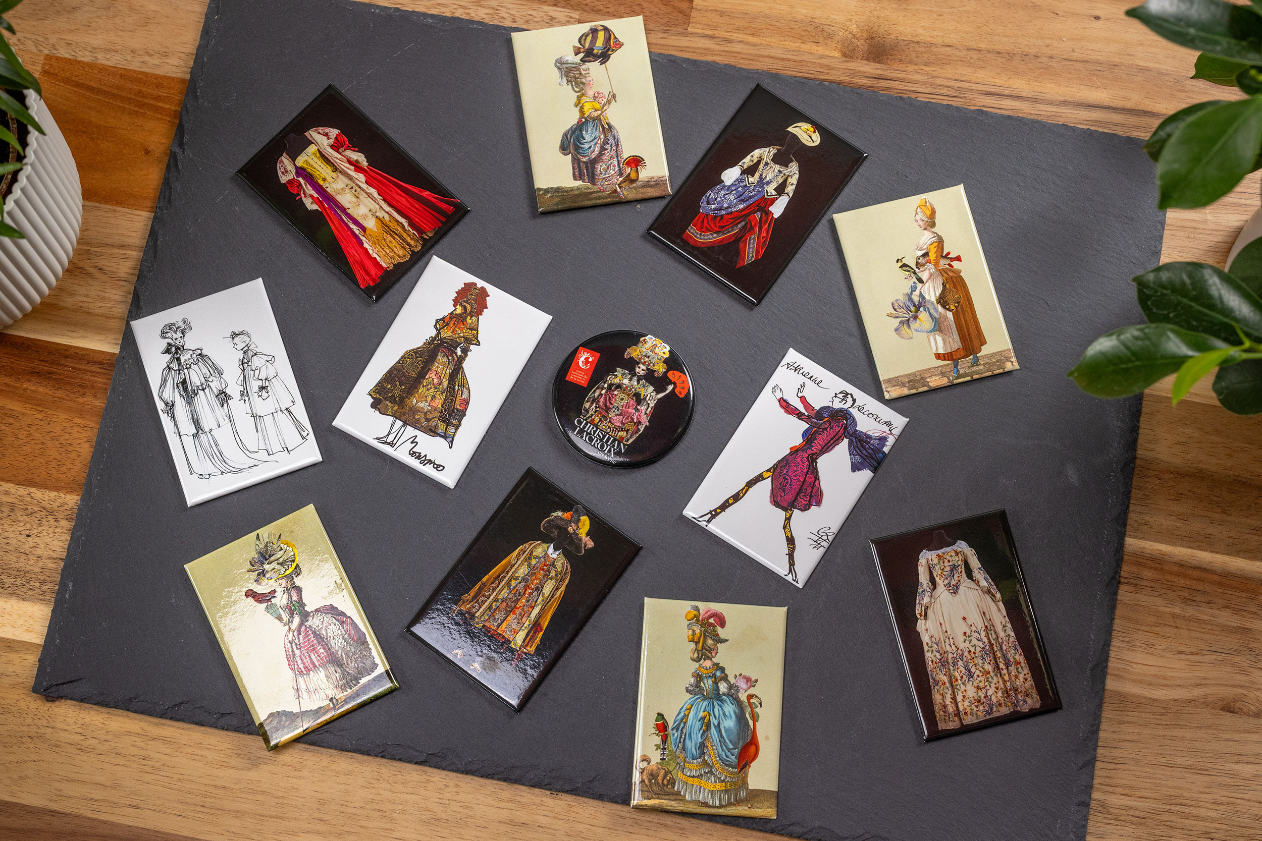 Magnet - création M. Christian Lacroix